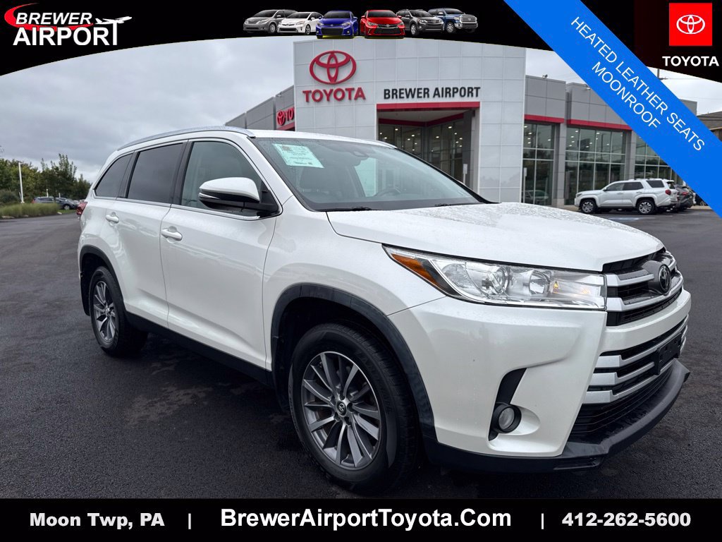 Certified 2019 Toyota Highlander XLE w/ Carpet Mat Package (TMS) AWD/4WD image 1