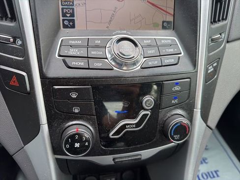 Used 2011 Hyundai Sonata SE w/ Navigation & Sunroof Pkg 4 image 19