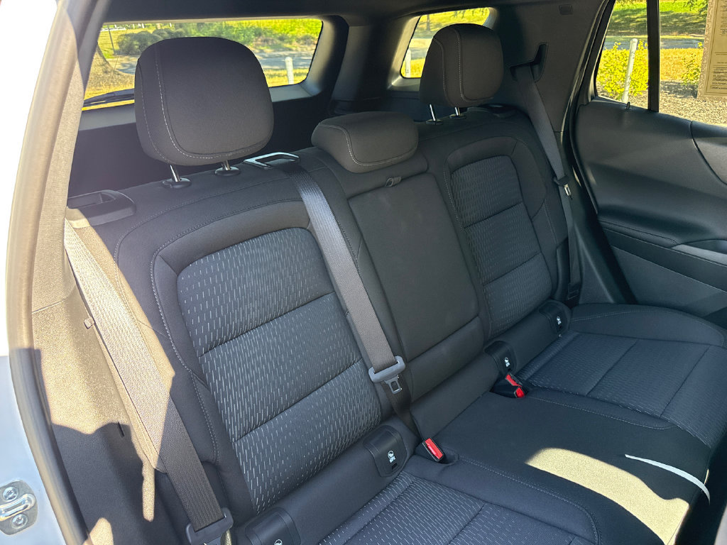 Used 2026 Chevrolet Equinox LT FWD image 34