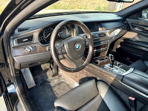 Used 2011 BMW 750Li image 9