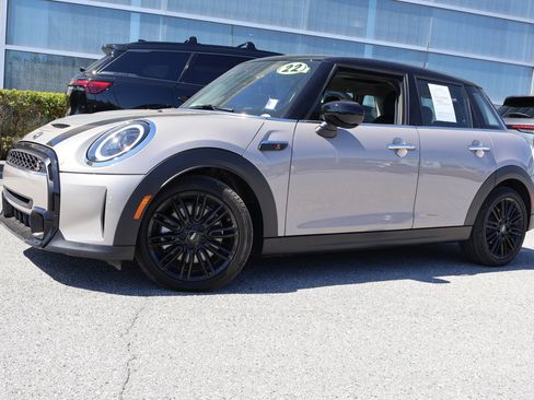 Used 2022 MINI Cooper S w/ Premium Package image 1