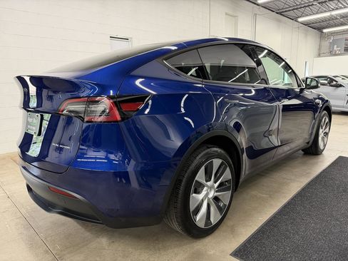 Used 2023 Tesla Model Y Long Range AWD/4WD image 4