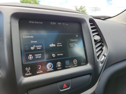 Used 2016 Jeep Cherokee Limited AWD/4WD image 21