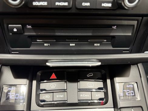 Used 2018 Porsche Macan GTS image 36