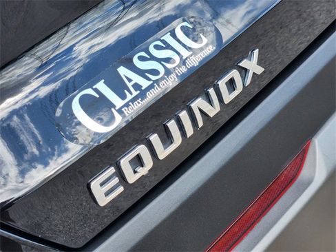 Used 2026 Chevrolet Equinox LT image 12