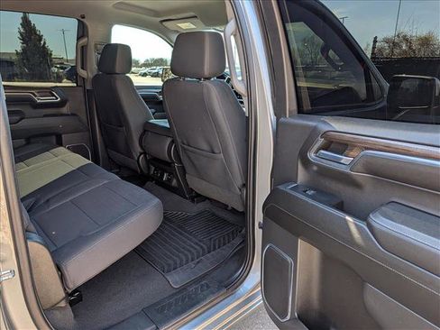 Used 2023 Chevrolet Silverado 1500 LT w/ Convenience Package II image 15