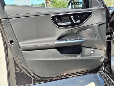 New 2025 Mercedes-Benz C 300 4MATIC Sedan image 12
