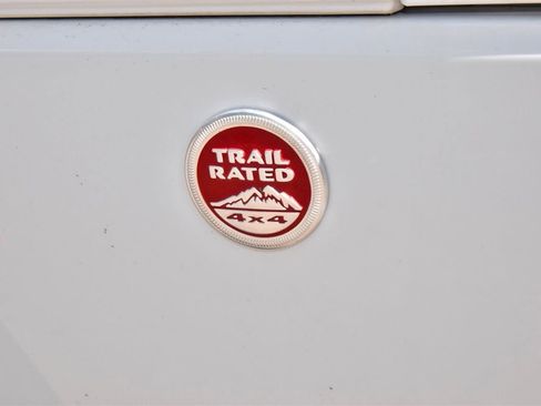 Used 2015 Jeep Wrangler Unlimited Rubicon image 40