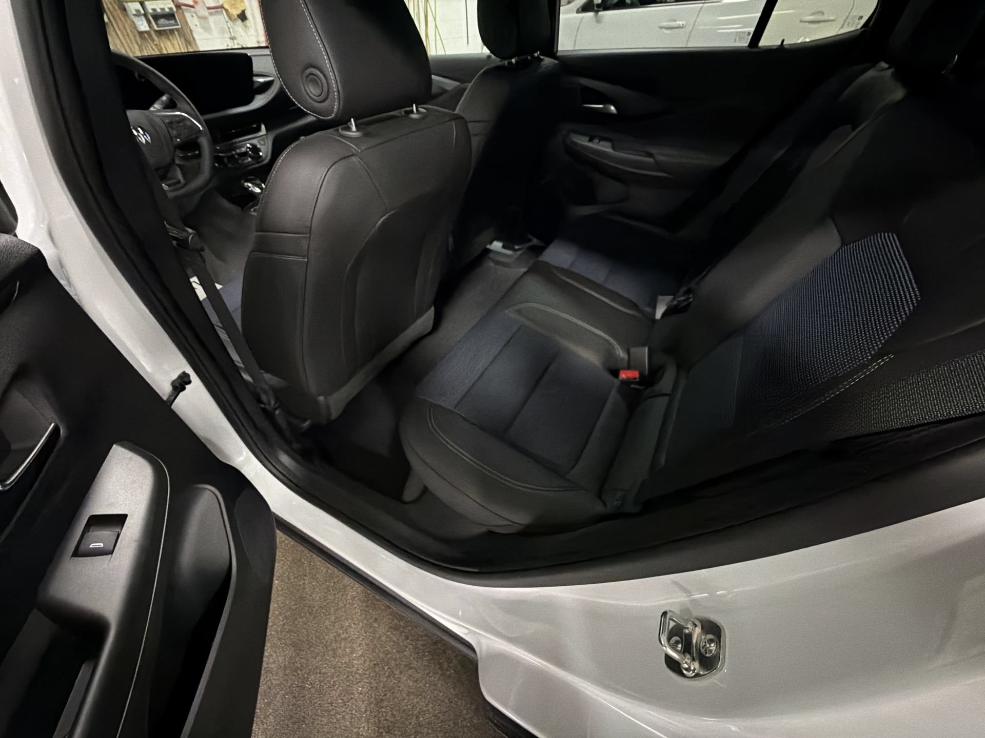 New 2026 Buick Envista Sport Touring w/ Convenience I Package FWD image 22