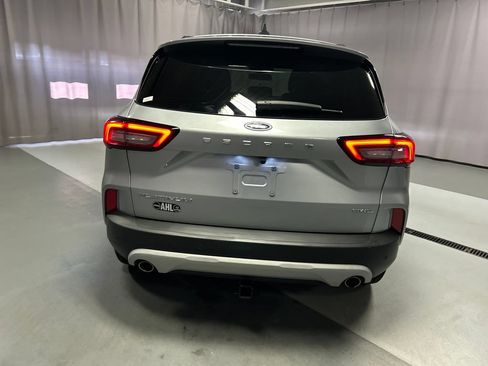 Used 2023 Ford Escape Platinum AWD/4WD image 6