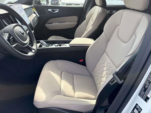 New 2026 Volvo XC60 B5 Plus image 19