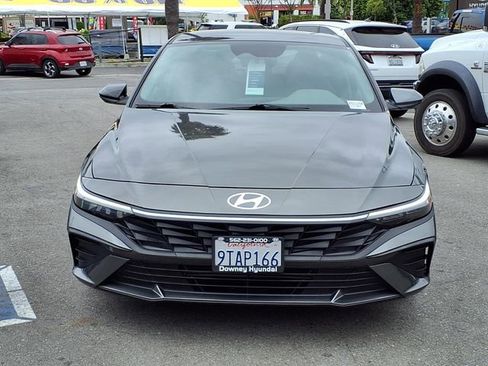 Certified 2025 Hyundai Elantra Sport FWD image 2