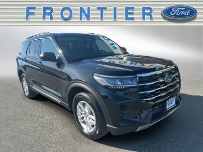 Used 2025 Ford Explorer Active