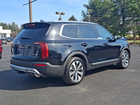 Used 2021 Kia Telluride EX w/ EX Premium Package image 4