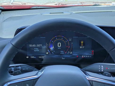 New 2026 Chevrolet Equinox LT AWD/4WD image 30