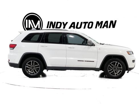 Used 2019 Jeep Grand Cherokee Trailhawk AWD/4WD image 3