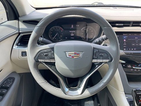 Used 2020 Cadillac XT6 Premium Luxury image 14