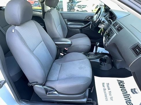 Used 2007 Ford Focus SES image 16