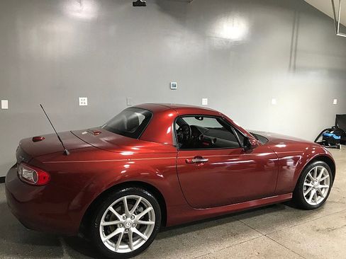 Used 2012 MAZDA MX-5 Miata Grand Touring w/ Premium Pkg RWD image 6