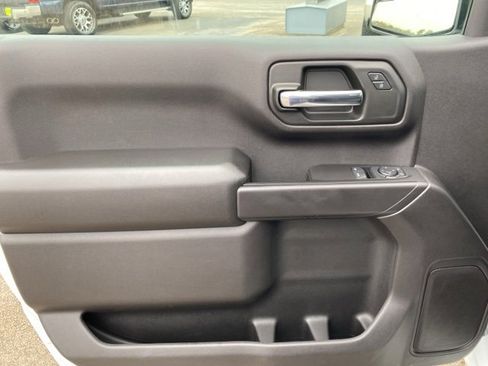 Used 2024 GMC Sierra 1500 Pro w/ Pro Value Package image 12