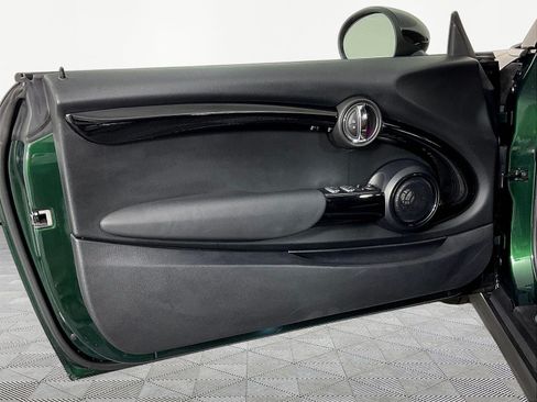 Used 2018 MINI Cooper S FWD image 19