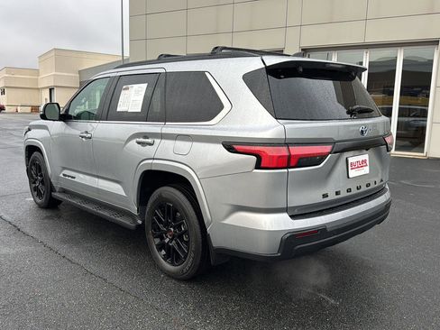 Used 2024 Toyota Sequoia SR5 image 3
