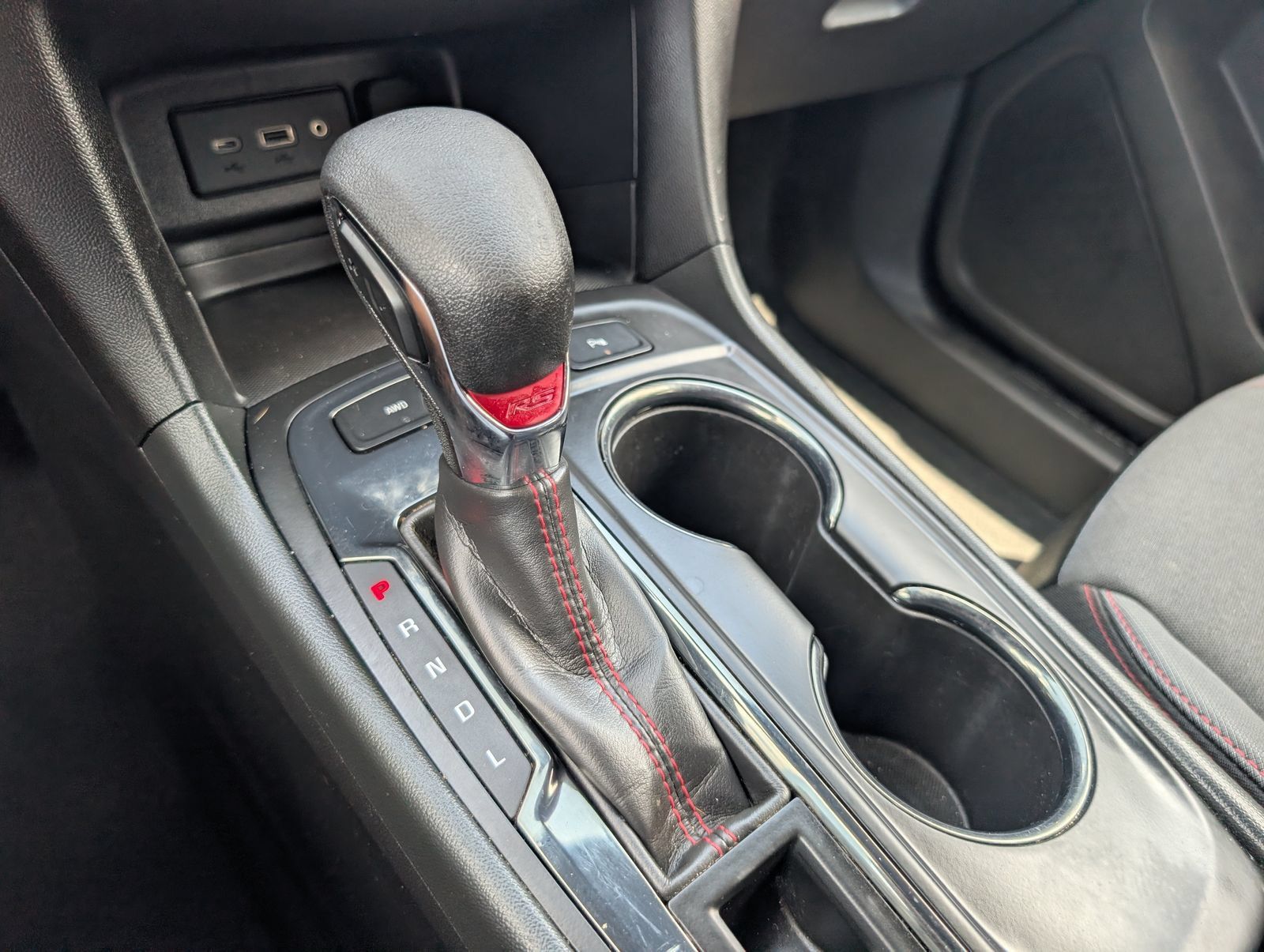 Used 2023 Chevrolet Equinox RS w/ LPO, Floor Liner Package AWD/4WD image 8