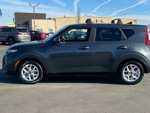 Used 2021 Kia Soul S image 7
