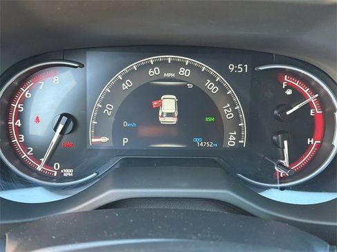 Used 2025 Toyota RAV4 XLE image 26