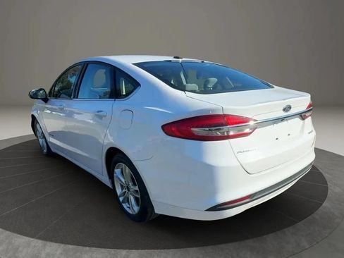 Used 2018 Ford Fusion S FWD image 4