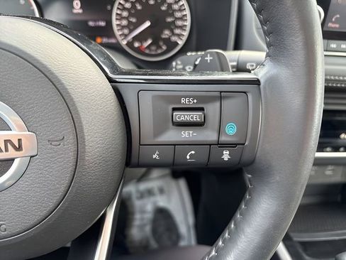 Used 2021 Nissan Rogue SV image 10