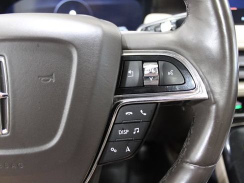 Used 2022 Lincoln Nautilus Reserve AWD/4WD image 42