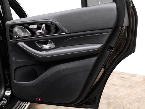 Used 2024 Mercedes-Benz GLS 450 4MATIC image 55