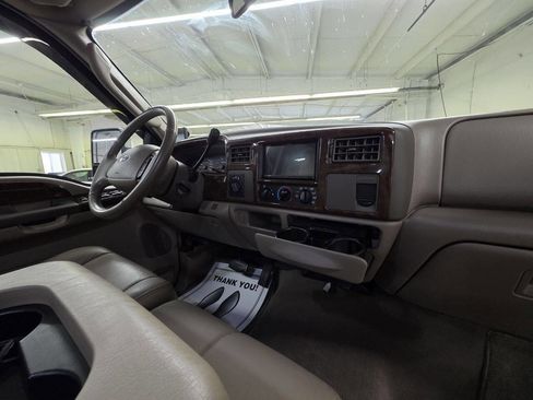 Used 2004 Ford F250 Lariat image 32