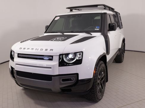 Used 2024 Land Rover Defender 130 Outbound AWD/4WD image 4