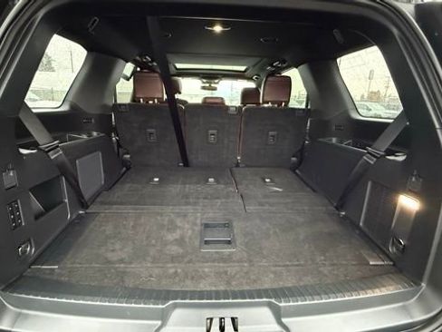 Used 2024 Ford Expedition Limited image 11