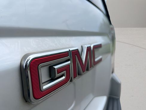 Used 2019 GMC Yukon SLT AWD/4WD image 34
