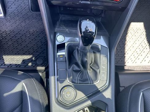 Used 2023 Volkswagen Tiguan SEL R-Line AWD/4WD image 22