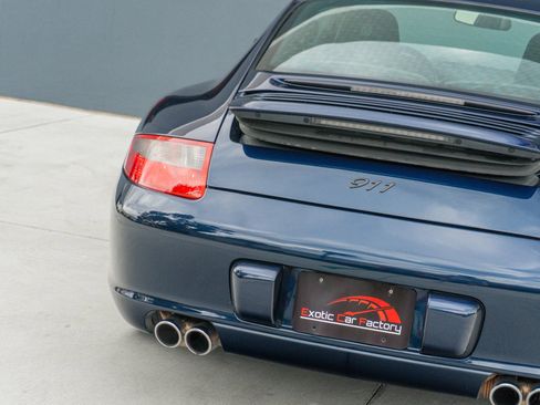 Used 2005 Porsche 911 Carrera RWD image 41