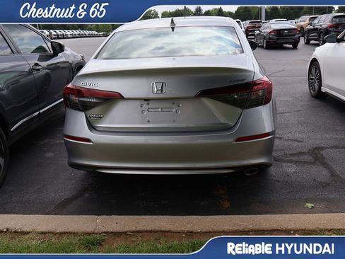 Used 2025 Honda Civic Sport image 18