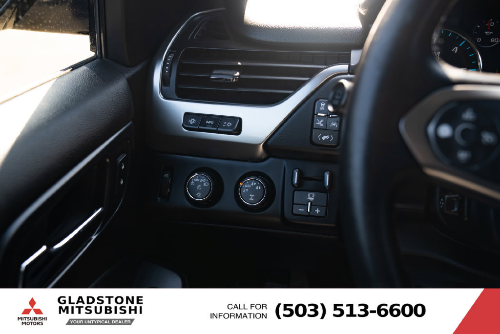 Used 2016 Chevrolet Suburban LTZ AWD/4WD image 14