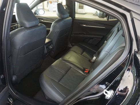 Used 2025 Toyota Camry XSE image 22