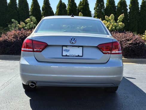 Used 2012 Volkswagen Passat 2.5 SE FWD image 7