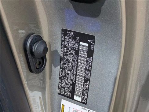 Used 2017 Lexus RC 200t F Sport image 15