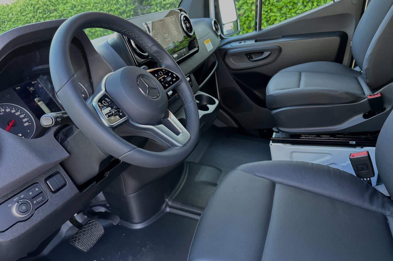 New 2024 Mercedes-Benz Sprinter 2500 image 11