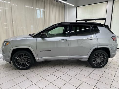 Used 2024 Jeep Compass Limited w/ High Altitude Package image 10