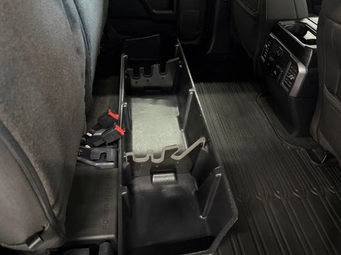 Used 2019 Ford F150 XLT w/ Equipment Group 302A Luxury AWD/4WD image 28