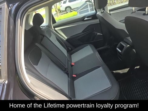 Used 2024 Volkswagen Taos S image 4