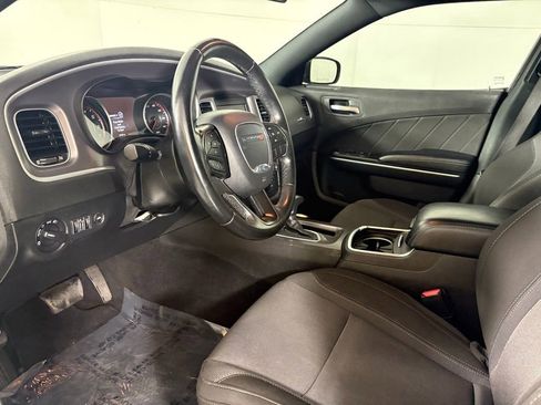 Used 2022 Dodge Charger SXT RWD image 22
