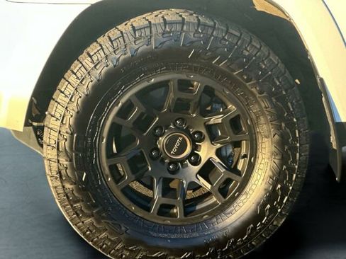 Used 2023 Toyota 4Runner TRD Off-Road Premium image 35